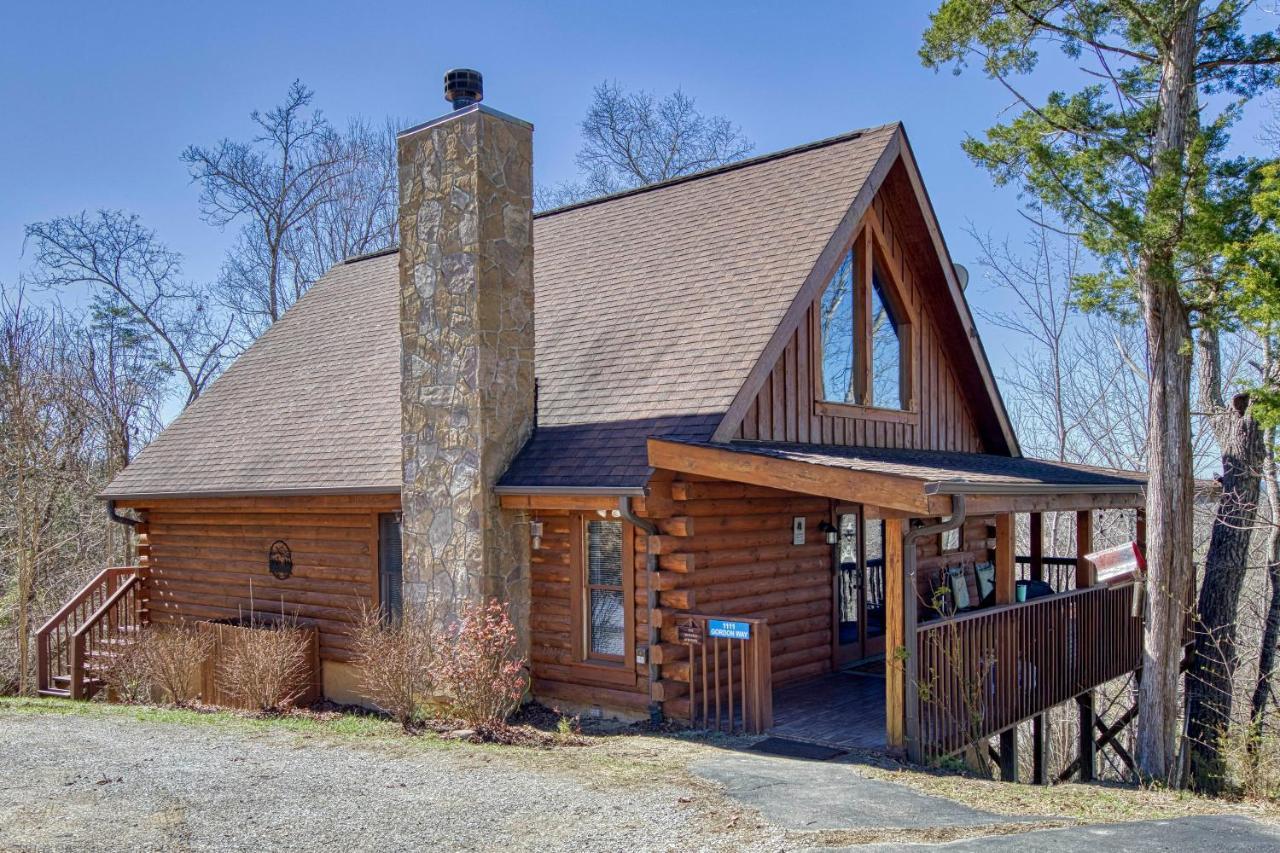 Serenity, A Rustic Log Cabin Retreat Sevierville Eksteriør billede