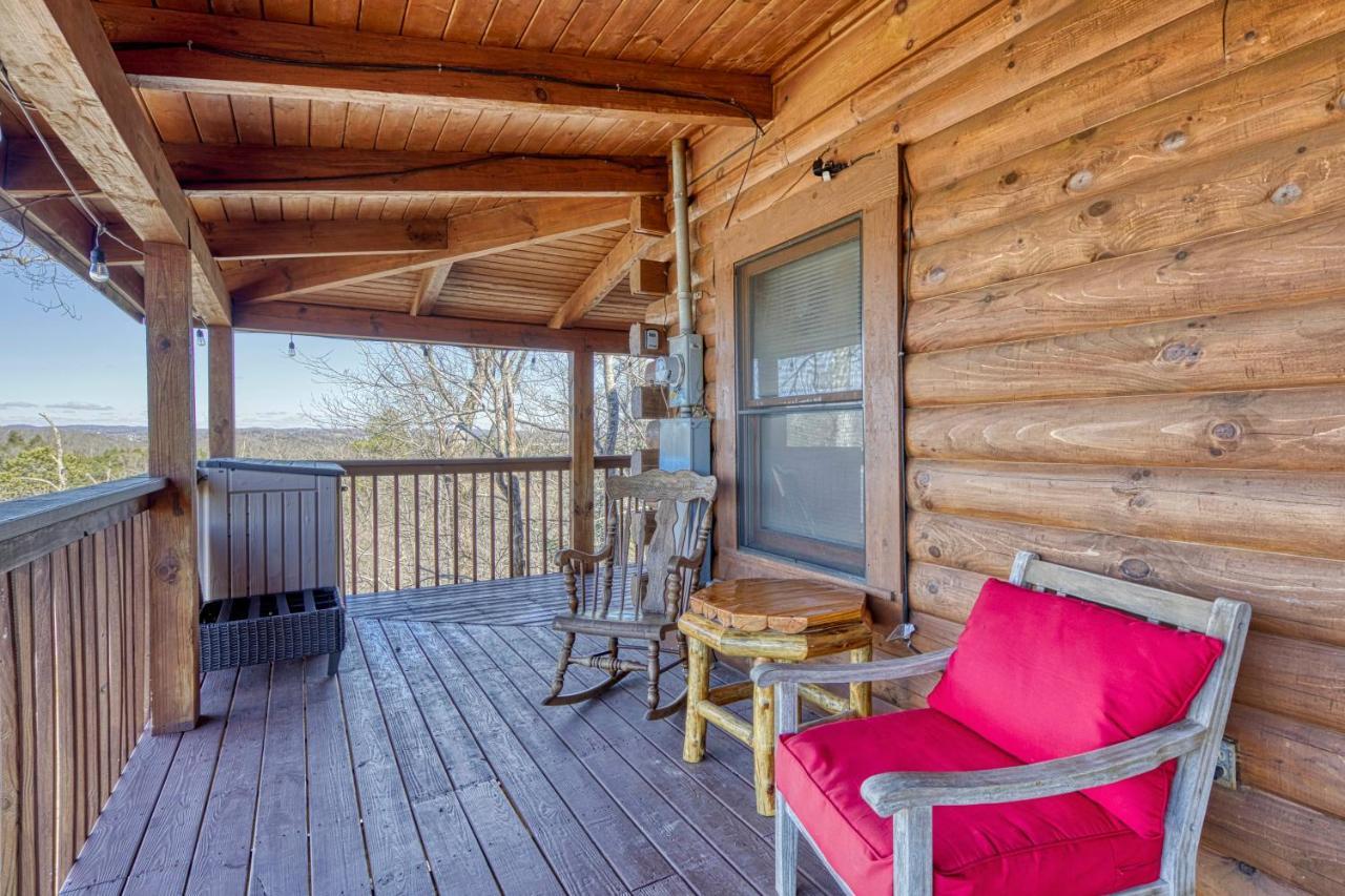 Serenity, A Rustic Log Cabin Retreat Sevierville Eksteriør billede